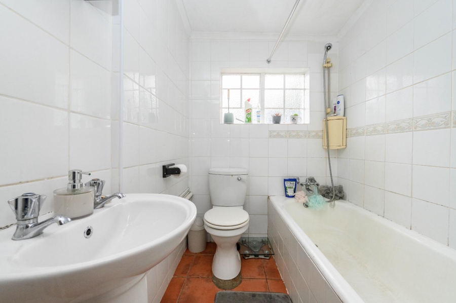 4 Bedroom Property for Sale in Walmer Eastern Cape